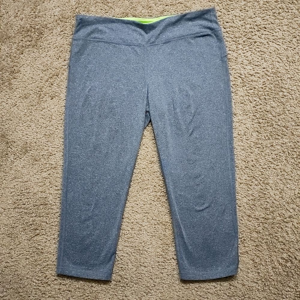 Marika Sports Capri Gray Leggings Large #4
